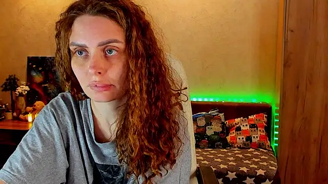 Snapshot of mia_grantes chatting on 12.13.24 mia grantes online show from 12.13.24