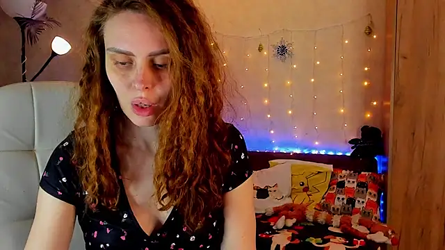 Snapshot of mia_grantes chatting on 12.27.24 mia grantes online show from 12.27.24