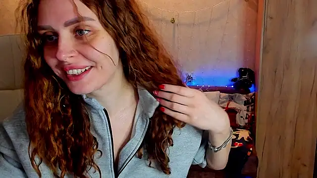 Snapshot of mia_grantes chatting on 01.11.25 mia grantes online show from 01.11.25