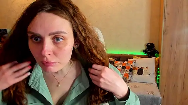 Snapshot of mia_grantes chatting on 01.18.25 mia grantes online show from 01.18.25