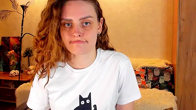 Snapshot of mia_grantes chatting on 03.10.25 mia grantes online show from 03.10.25