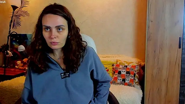 Snapshot of mia_grantes chatting on 09.30.25 mia grantes online show from 09.30.25