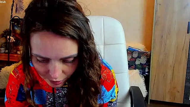 Snapshot of mia_grantes chatting on 10.03.25 mia grantes online show from 10.03.25