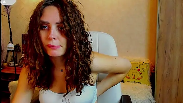 Snapshot of mia_grantes chatting on 10.19.25 mia grantes online show from 10.19.25