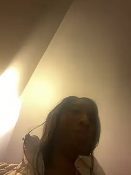 Iceblanca online show from 01.20.25