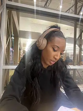 Iceblanca online show from 11.11.25