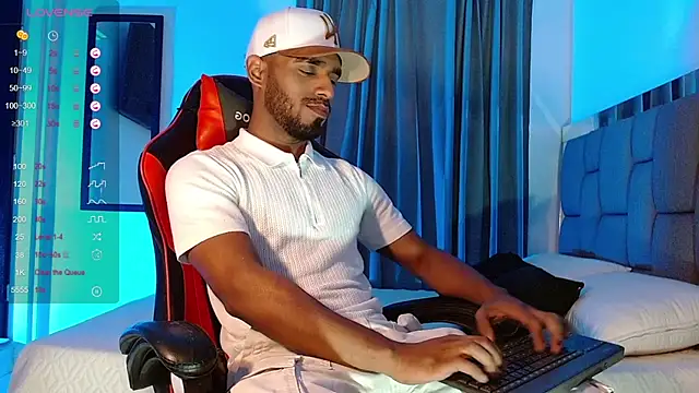 Snapshot of Christian_thor chatting on 01.14.25 Christian thor online show from 01.14.25