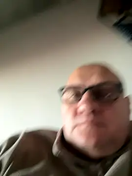 Snapshot of vanjbi45 chatting on 10.12.25 vanjbi45 online show from 10.12.25