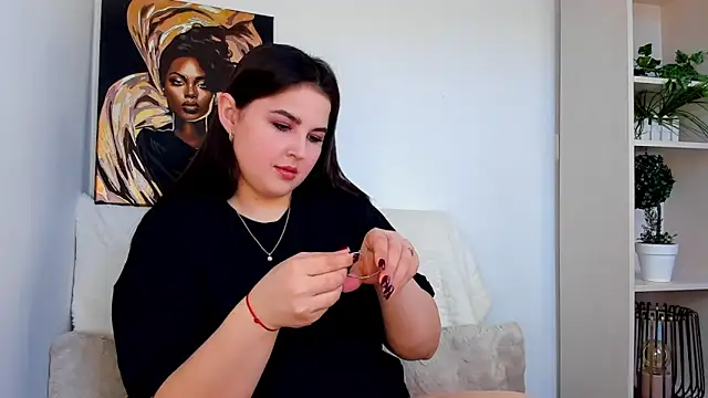 Snapshot of Talla_a chatting on 02.28.25 Talla a online show from 02.28.25