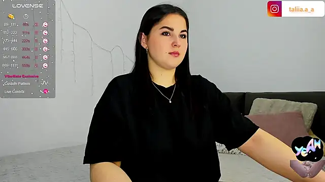 Snapshot of Talla_a chatting on 03.13.25 Talla a online show from 03.13.25