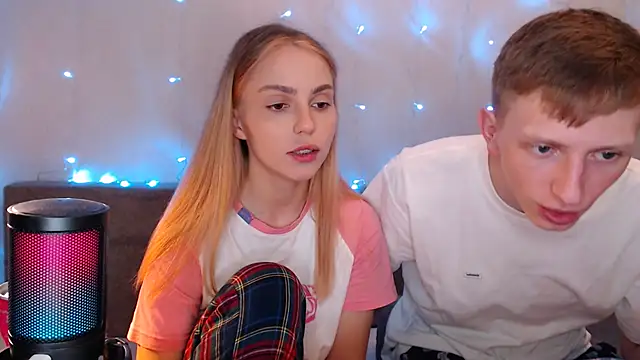 juliaanddima online show from 09.15.25