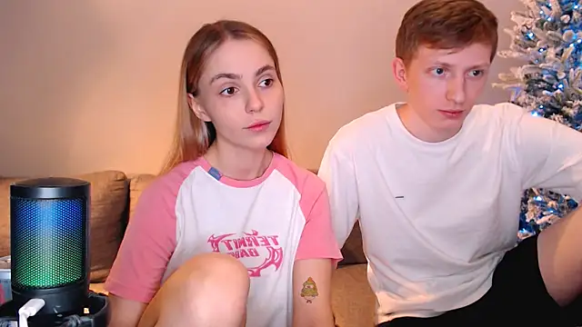 juliaanddima online show from 12.21.25