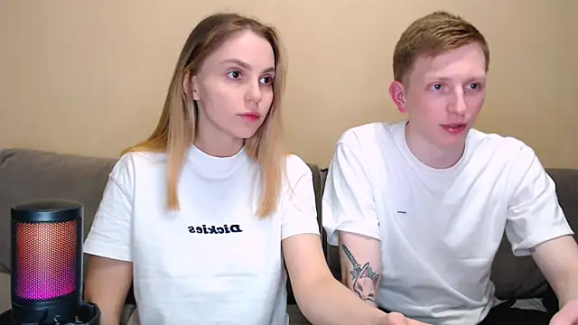 juliaanddima online show from 05.08.26