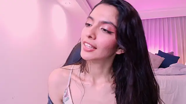 Snapshot of miiaa_evans chatting on 02.19.25 miiaa evans online show from 02.19.25