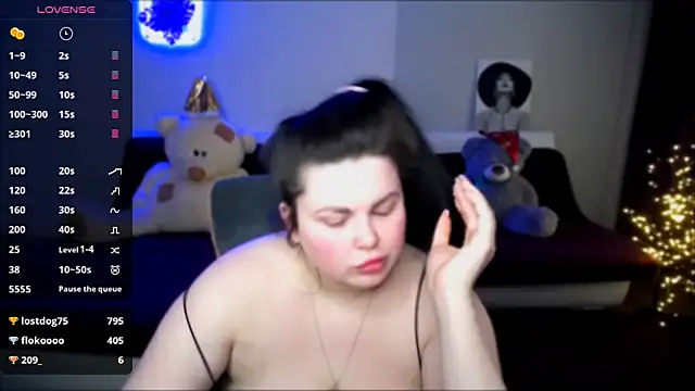 Snapshot of Emily_Mo chatting on 12.27.24 Emily Mo online show from 12.27.24