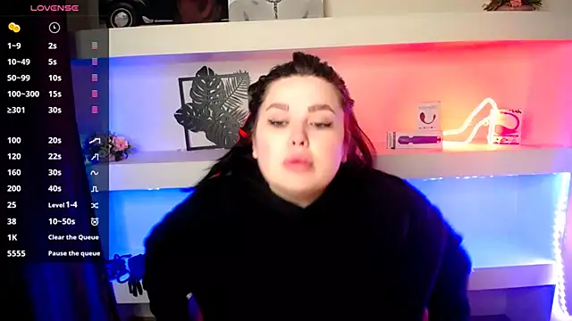 Snapshot of Emily_Mo chatting on 01.18.25 Emily Mo online show from 01.18.25