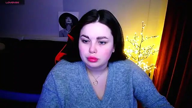 Snapshot of Emily_Mo chatting on 01.23.25 Emily Mo online show from 01.23.25