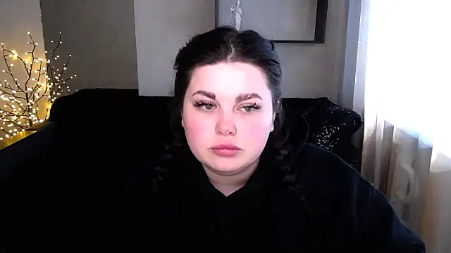 Snapshot of Emily_Mo chatting on 03.21.25 Emily Mo online show from 03.21.25