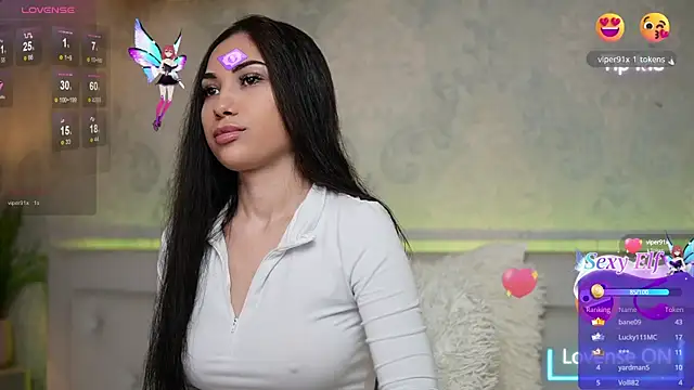 Snapshot of AmyKaiya chatting on 03.19.25 AmyKaiya online show from 03.19.25