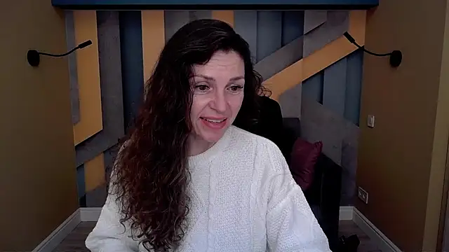 EllaLong online show from 11.22.25