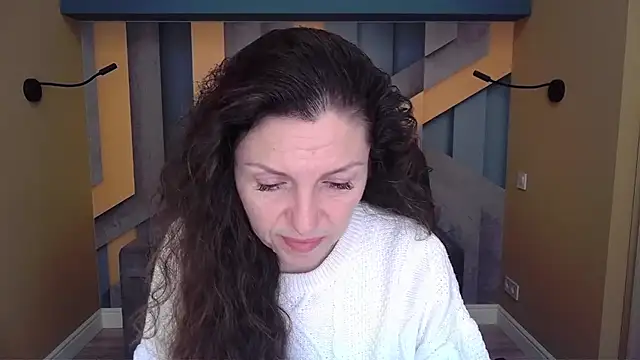 EllaLong online show from 01.08.26