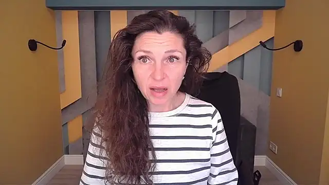 EllaLong online show from 04.08.26