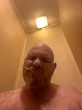 Snapshot of mrscum4u chatting on 12.04.24 mrscum4u online show from 12.04.24