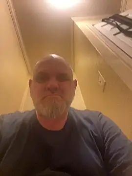 Snapshot of mrscum4u chatting on 01.05.25 mrscum4u online show from 01.05.25