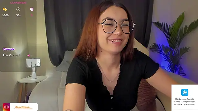 Snapshot of dakottaa_ chatting on 03.06.25 dakottaa online show from 03.06.25