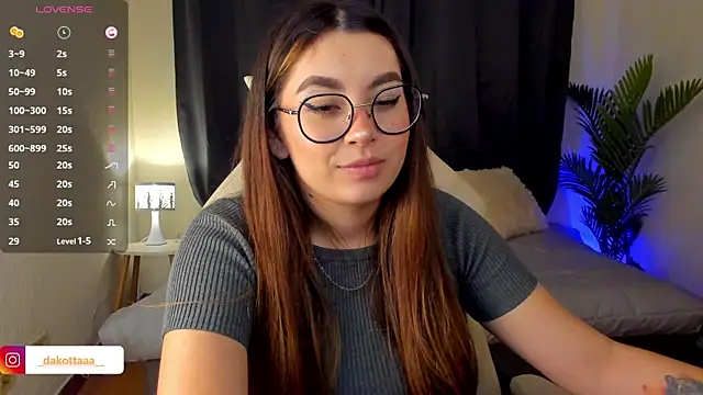 Snapshot of dakottaa_ chatting on 09.22.25 dakottaa online show from 09.22.25