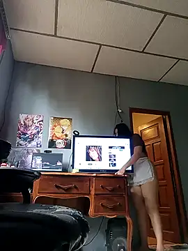 Snapshot of DanelyLopez chatting on 01.21.25 DanelyLopez online show from 01.21.25