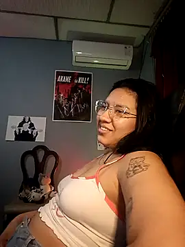 Snapshot of DanelyLopez chatting on 01.22.25 DanelyLopez online show from 01.22.25