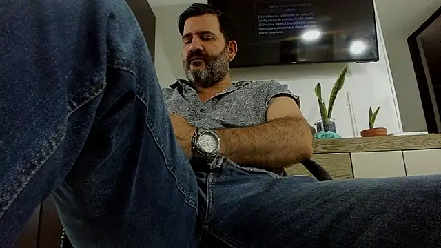 Maxi TheBigDaddy online show from 03.18.26