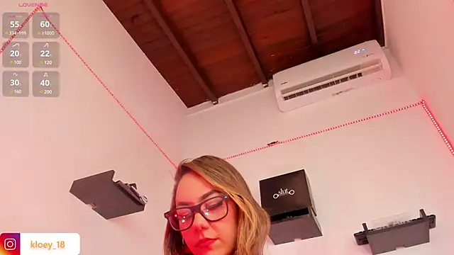 kloey hoot online show from 12.30.24