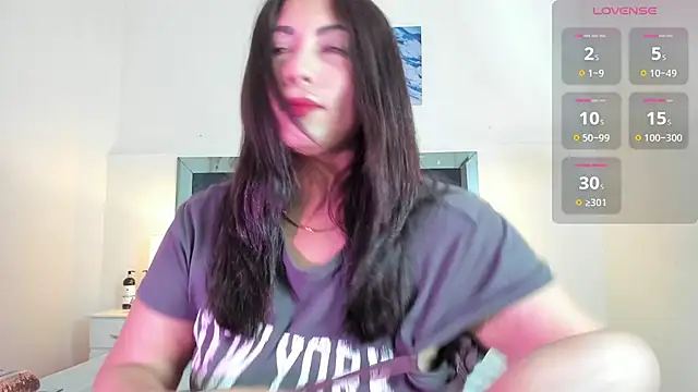 Lauralove 69 online show from 02.18.25