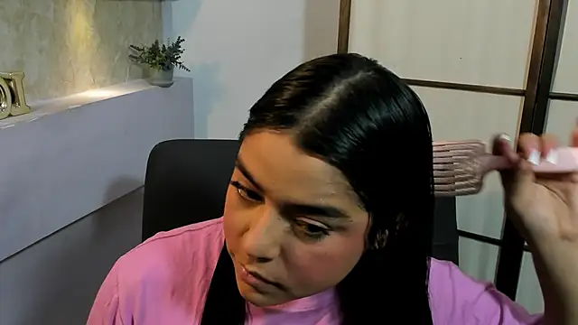 LyndaKimm online show from 01.29.25