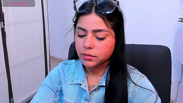 LyndaKimm online show from 03.02.25