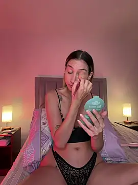 Snapshot of DanikRosse chatting on 07.01.26 DanikRosse online show from 07.01.26