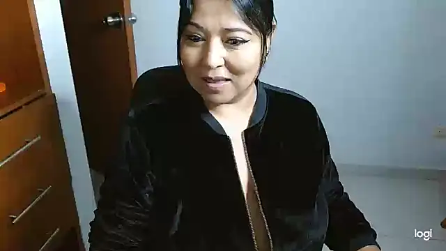 mariemiller19 online show from 12.10.24