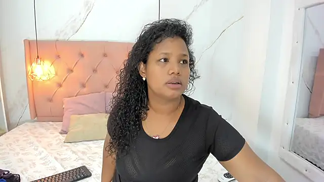 Belle Brunette online show from 01.07.25