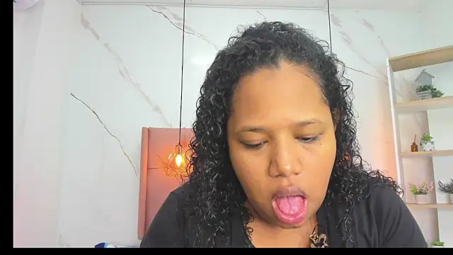 Belle Brunette online show from 04.14.26