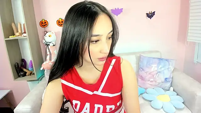 tinysara online show from 10.06.25