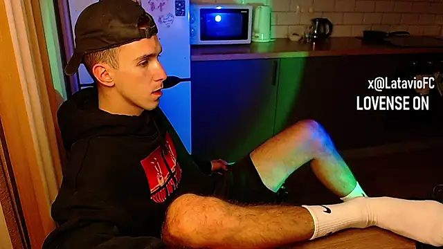 Midnighter  online show from 09.25.25