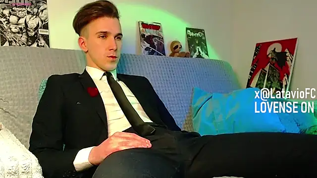 Midnighter  online show from 05.03.26