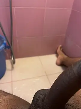 Snapshot of Dakku_69 chatting on 10.17.25 Dakku 69 online show from 10.17.25