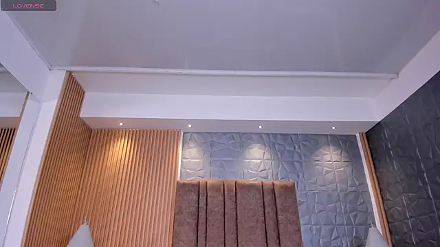 charlottewhitte online show from 11.07.25