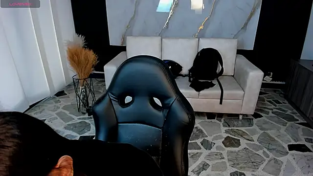 charlottewhitte online show from 03.21.26