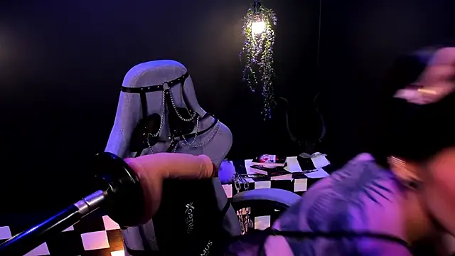 ameliachadburn online show from 10.28.25