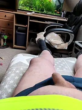 Snapshot of Mariomario0565 chatting on 10.24.25 Mariomario0565 online show from 10.24.25