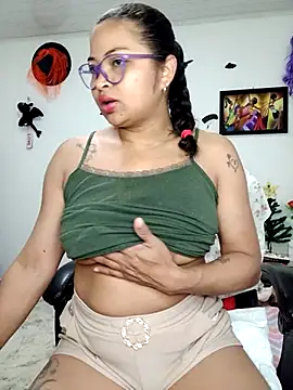 chalohott online show from 11.19.25